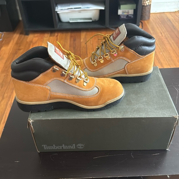 Timberland Brown and Gray junior Boots - Picture 3 of 11